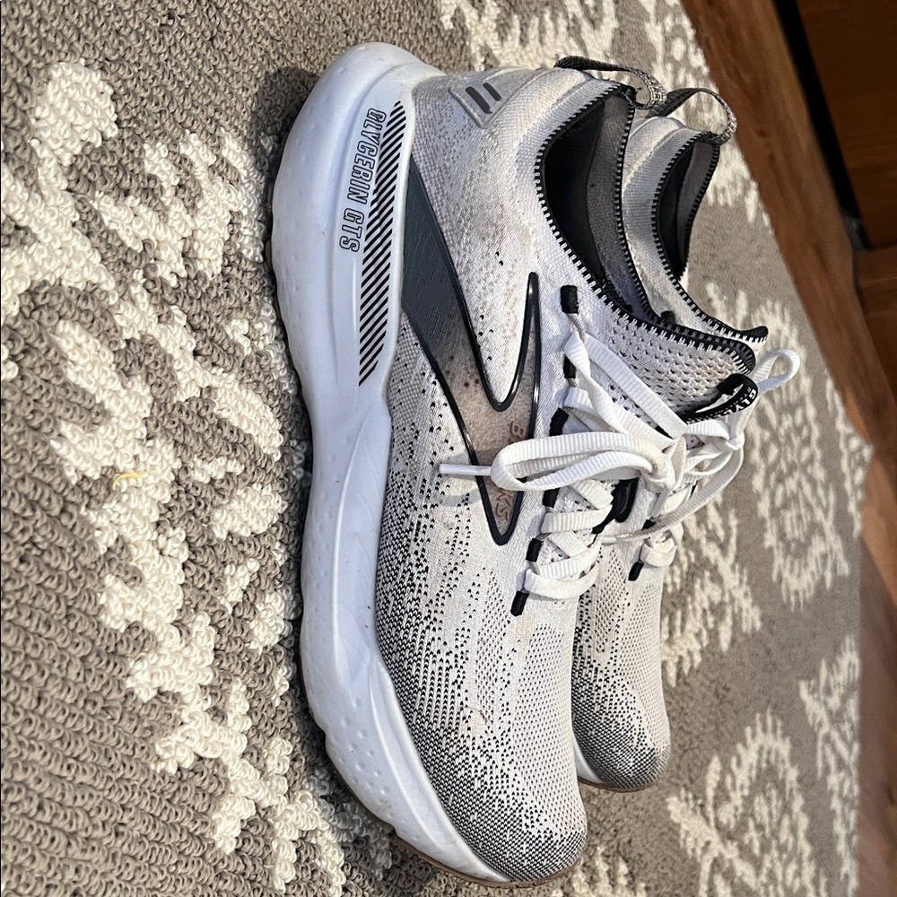 Brooks White and Black Athletic Sneakers, Glycerin GTS - Picture 3 of 12
